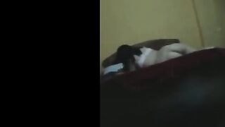 صورت اخويا الهايج بزازي وهو جايب لبوه في البيت وفاكر محدش موجود لاقيت عمال يتحايل عليها عشان ينكها في طيزها