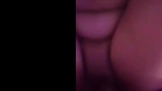 ندي الممحونه ام كس شرقان فشخ رجلها و بتصور كسها الهايج  سكس سوداني وهو مفشوخ نيك من زبر الفحل حصري موقع شراميط العرب