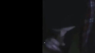 المتناكه خطيبتي طلعت بليل قبلتني علي السلم مسكها خلتها فتحت طيزها  سكس شرمها و دخلت زبري كلوا فيه لحد ما نزلت لبني جواها