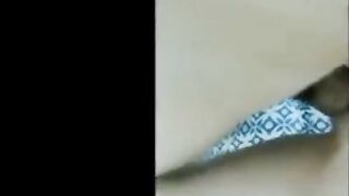 القحبه السوريا ام كس صغير سكس عراقي راحت لعشيقها البيت مسكها علي لسرير ودخل زبر كله في كسها وهو عماله نزله دعك في ظنبورها