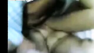 الفحل ماسك المموس  سكس عراقي تحت منوا فاشخ كسها نيك وهي عماله تقولوا بحب اتناك منك اوي كسي مش بيتمتع غير معاك يا وليد