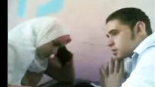 الديوث بيصور الشرموطه خطيبتوا من اول يوم كان معاها المموس غفلت اهلها سكس عراقي  و راحت ل خطيبها البيت نكها و فتح كسها