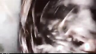 الشرموطه مسكه زبري بتقولي  سكس مصرى علي العسل اللي نازل  من زبري افرازت  مسكتها من شعرها ودخلتوا كله في بوقها قحبه مصريه