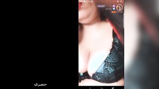 المتناكه ميرو شرموطة تانجو لايف قعده في غرفة البرايفت سكس مصري جامد اوي عماله تغير في قمصان نوم احمر و اسود شرموطه نيك في نفسها