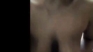 القحبه المصريه الممحونه ام كس هايج بتكلم  سكس مصري جامد عشيقها فيديو و هي لابسه قميص نوم موف خلعتوا و بتقولوا يلا نيك نيك اوي