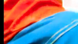 حب يعلم علي  شرمها سكس  المموس و يصورها و هو بينكها بوشها و جايب كسها الهايج وهو بينزل لبن زبر بعد ما خلص نيك فيها