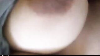 المموس السعوديه المربربه بعت فيديو جامد نيك ل سائق الخاص نيج عراقي  بتاعها و هي عماله تمص في حلمة بزازها و هري كسها المنفوخ بعبصه