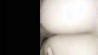 احلي نيك خلفي ممكن تشوفوا في حياتك حصري موقع شراميط العرب المموس قعده بالعكس علي  نيج عراقي زبر خطيبها و بلع زبر كله جوا طيزها
