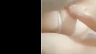 ماسك الشرموطه فشخها نيك خلفي  اااح علي  نيج خرم طيزها ضيق اوي وسخن نيك فضلت ارزع في طيزها الصغيره لحد ما جبتهم