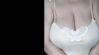 الشرموطه ام حسين مرزيق لبوة الغردقة القحبه طالعه لايف الروتين اليومي  نيج وهي بقميص نوم شفاف ابزازها والكلوت باينين