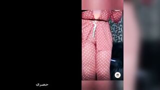 ليالي القحبه السعوديه الممحونه لبوة سناب شات منزله استوري وهي لابسه بنطلون نيك سعودي مغري و عماله تهز في طيزها الكبيره