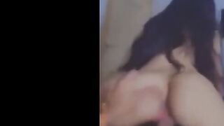 المتناكه من كتر ما كسئها غرقان لبن عمال يعمل اصوات سكس مصري   الشرموطه عامله الوضع الفرنساوي وانا عمال ارزع فيها بزبري