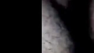 اللبوه الممحونه  سكس مصري بتصور زبر الزبون وهي عماله تدعك فيه و تحسس علي بضانوا مسكها فلقس طيزه الكبيره و فشخها نيك