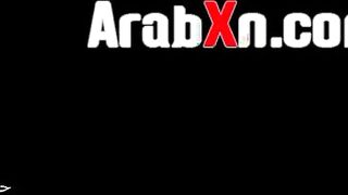 القحبه ام كس سكس مصري  هايجه نايمه علي بطنها في الوضع الفرنساوي و الفحل واقف وراها فاشخ طيزها الكبيره نيك عنيف