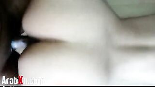 القحبه ام كس سكس مصري  هايجه نايمه علي بطنها في الوضع الفرنساوي و الفحل واقف وراها فاشخ طيزها الكبيره نيك عنيف