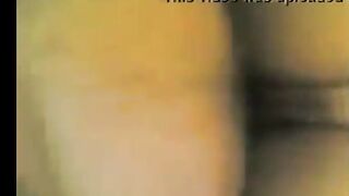 ندي الشرموطه  سكس مصري جاتلي البيت الصبح بدري عشان اريح كسها الشرقان المموس نزلت لبن كتير علي زبر طلعتوا من كسها و لحستوا