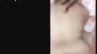 شرموطه ممحونه كبيره في السن كسها شرقان عامله الوضع الفرنساوي و الزبير  سكس مصري عمال يرزع في كسها الهايج اللبوه بتقولوا انا مكسوفه