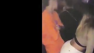 شرموطه اوكرانيا في الديسكو مع صاحبها بترقصلوا وعماله تتشرمط عليه و تحك طيزها سكس مصري  في زبر وهو واقف مش في دماغوا