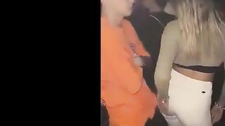 شرموطه اوكرانيا في الديسكو مع صاحبها بترقصلوا وعماله تتشرمط عليه و تحك طيزها سكس مصري  في زبر وهو واقف مش في دماغوا