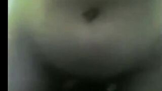 المموس ام فرح راحت لجارها الزبير ينكها و يريح كسها سكس مصري الممحون المموس مسكه زبر عماله ترضع فيه مسكها فشخ كسها
