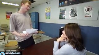 نجمة نيوبورن وموقع شراميط العرب  سكس مصري الممحونه انجلينا انجل عامله مدرسه و عرفت تهيج الطالب عليها و نزلت مص ولحس في زبر وبضانوا