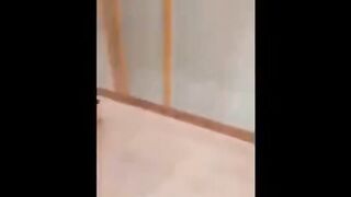 شراميط السعوديه الهايجين  سكس مصري واقفين في الحمام بيبعبصوا بعض و نزلين ضرب علي اطياز بعض حصري موقع شراميط العرب