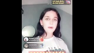 تجميع مقاطع ساخنه للقحبه سكس شرمها الممحونه ايه خلف المموس قعده طول اللايف تتكلم عن احلا ازبار متعة كسها و كيفتها
