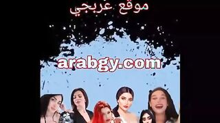 المموس الهايجه مسكها صاحبتها المموس  سكس عربي جديد و نزله لحس ومص في كسها الشرقان اللبوه نزلت لبنها علي لسان صلحبتها