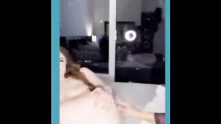 القحبه السوادنيه الهايجه ماسكه الزبر الصناعي سكس عربي جديد الهزاز و فشخ كس صاحبتها الهايجه نيك لحد مانزلت لبنها و غرقتها