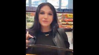 الشرموطه الهايجه جايبه   سكس مصرهدايا لصاحبتها طبق مز تنكها بيا و تفشخ كسها الحيحان حصري موقع شراميط العرب قحبه