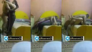 القحبه الممحونه استغل غياب جوزها  سكس مصر و جابت عشيقها الهايج البيت عمال يبوس في بطنها وكسها مسكها فشخها نيك