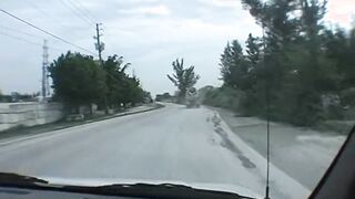 الهايجه نتالي طلعت  سكس مصر رحله مع اصحابها الشباب واحد فيهم قفشها في الكنبه اللي ورا لبس الكاندوم و فشخ كسها
