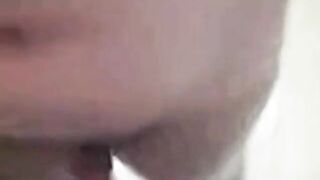 قحبه مغربيه كبيره في السن قعده مع عشيقها سكس مصرى  في الحمام مسكه زبر بتمشي علي شفايف كسها الممحون قحبه سعوديه ممحونه