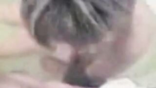 قحبه مغربيه كبيره في السن قعده مع عشيقها سكس مصرى  في الحمام مسكه زبر بتمشي علي شفايف كسها الممحون قحبه سعوديه ممحونه