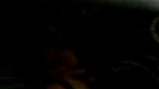 فضيحة البلوجر المشهوره مايا المغربيه القحبه  سكس مصرى نايمه علي ضهرها عريانه في شقة عشيقها و بيسالها عجبك النيك اليوم