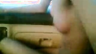 المموس قعده مع حبيبها في العربيه  سكس مصرى عريانه ملط وقف في حته مقطوعه وخلاها ركبت علي زبر فشخت كسها الهايج قحبه سعوديه