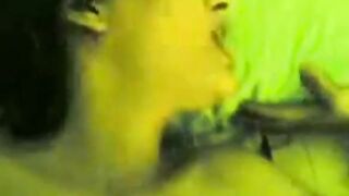 القحبه التونسيه الممحونهنايمه علي ضهرها و سكس مصري جامد اوي  عشيقها الزبير ماسكها فاشخ كسها نيك وهي عماله تصوت من المتعه