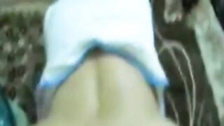 العنتيل ماسك المموس الهايجه ام شهد سكس مصري جامد اوي  فاشخ طيزها بايدوا و عايز ينكها في طيزها وهي مش راضيه بتقولوا زبرك كبير