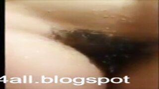 العنتيل خلص نيك في المموس و قامت تاخد دش دخلها وراها صوره فيديو  سكس مصري وهي في الحمام بتغسل كسها عشان تتناك تاني
