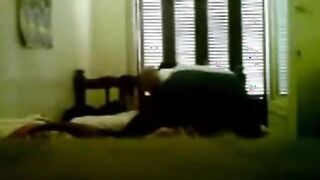 الجزء التاني القحبه دينا الممحونه ام كس  سكس مصري مشعر راحت ل عشيقها الزبير شقتوا ينكها و يريح كسها غفل اللبوه وصورها فيديو