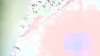القحبه ام محمود الحيحانه سكس مصري  قعده بتكلم عشيقها فيديو كوول بتفرجوا علي كسها المنفوخ و هي نزله دعك و فرك فيه