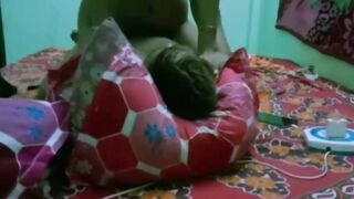 المموس راحت ل عشيقها البيت يكيفها نيك سكس مصري  و يطفي نار كسها المولع المموس كسها اتفشخ و عمال تصوت من المتعه