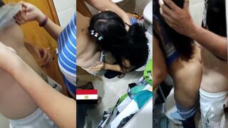 ندي المموس دخلت  سكس مصري عشيقها البيت عندها و امها نايمه خدتوا علي الحمام يدلع كسها الممحون ويمتعها نيك خلفي نزل لبنوا جوا طيزها