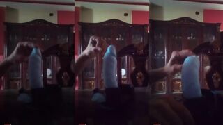 القحبه ماسكه الزبر الصناعي سكس مصر  بتعلم البنات ازاي تمسك زبر حبيبها و ازاي تفركوا بايدها القحبه ممحونه و كلامها كله شرمطه