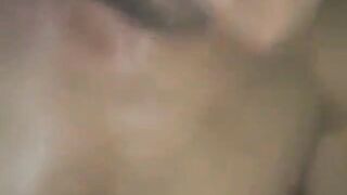 المموس اليابانيه الحيحانه اول مره تتفشخ من زبر مصري  سكس مصر عماله تصوت من المتعه و وهو فاشخ كسها المشعر نيك عنيف