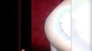 مروه الحيحانه نايمه سكس مصر علي الشزلونج فشخ رجلها ونزله فرك في كسها الهايج عشيقها وقف زبر عليها ومسكها نكها في كسها الممحون