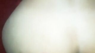 القحبه الحيحانه قعده علي السرير عماله تفرك في سكس مصر كسها الممحون بتضرب سبعه ونص علي زبر حبيبها مسكها من شعرها فلقس طيزها و فشخها نيك