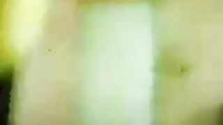 ليلي الممحونه بعتالي فيديو  سكس مصر وهي حيحانه و كسها الهايج مولع نااار و عماله تفرك فيه بتضرب سبعه ونص قحبه مصريه