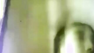 ليلي الممحونه بعتالي فيديو  سكس مصر وهي حيحانه و كسها الهايج مولع نااار و عماله تفرك فيه بتضرب سبعه ونص قحبه مصريه