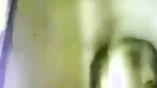 حنان الحيحانه بعتالي فيديو وهي هايجه و كسها الشرقان مولع نااار سكس مصر  عماله تحسس علي كسها و تقولي تعال نكني بقي